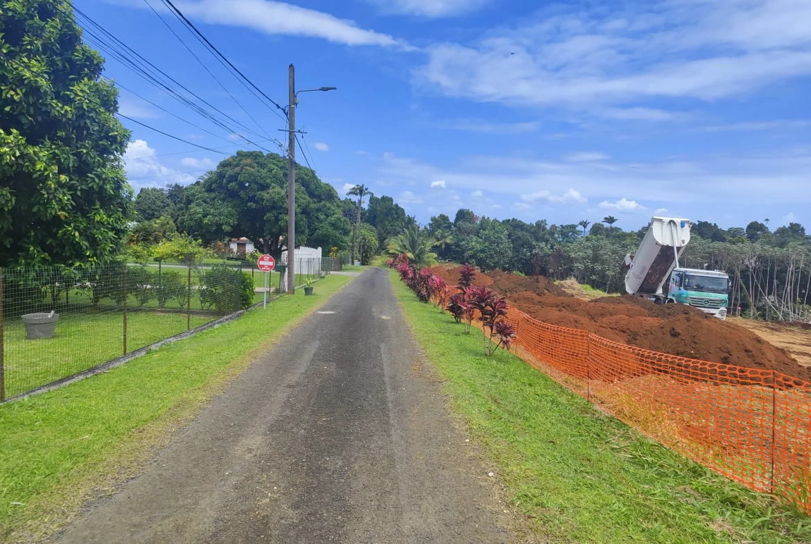 Terrains à bâtir de 502 m² à Petit Bourg, Guadeloupe, dans un lotissement paisible 