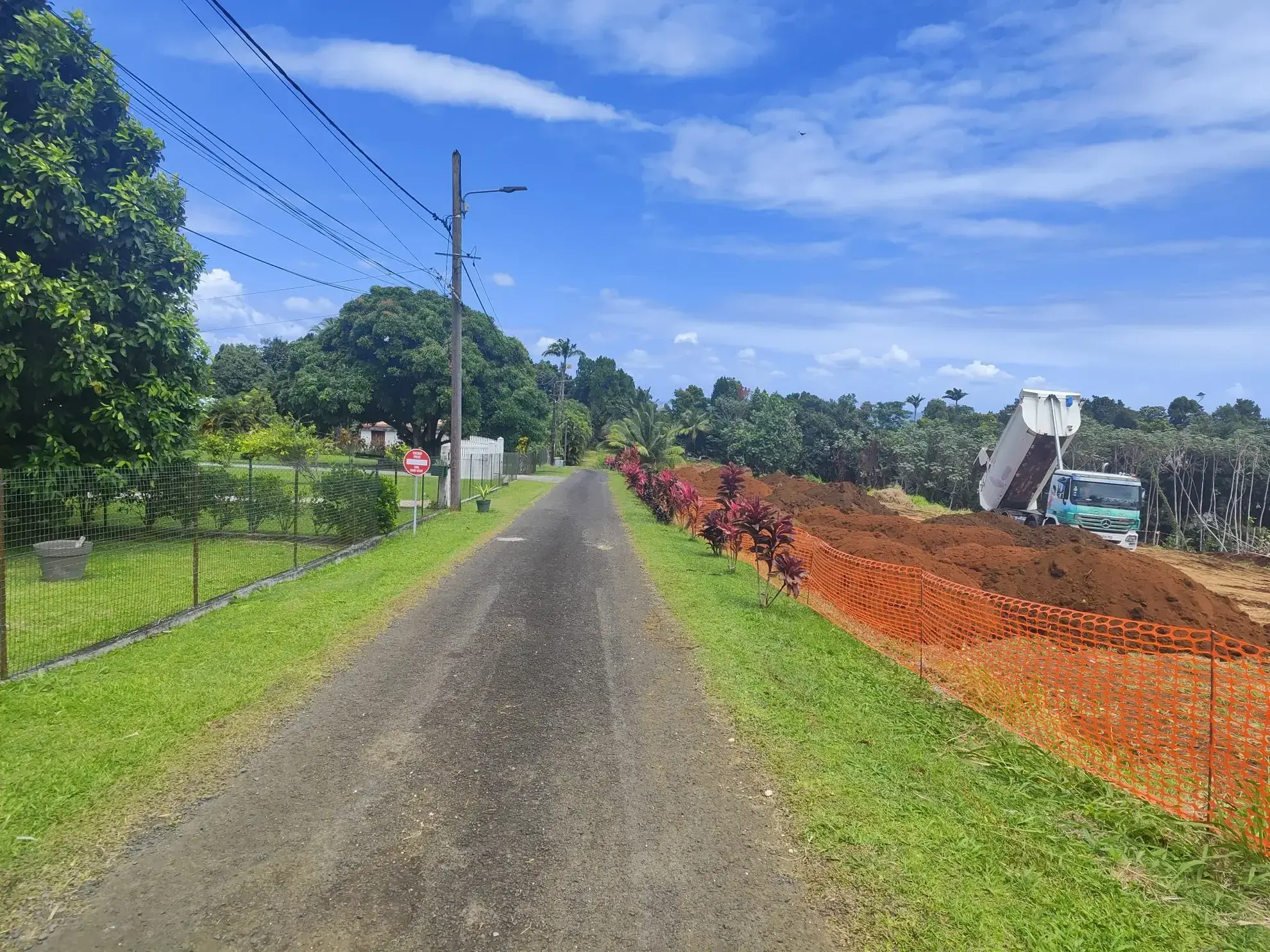 Terrains à bâtir de 502 m² à Petit Bourg, Guadeloupe, dans un lotissement paisible 