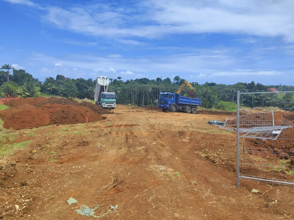 Terrains à bâtir de 502 m² à Petit Bourg, Guadeloupe, dans un lotissement paisible