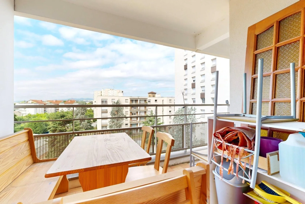 Appartement lumineux de 68 m² avec balcon et stationnement à Lyon 