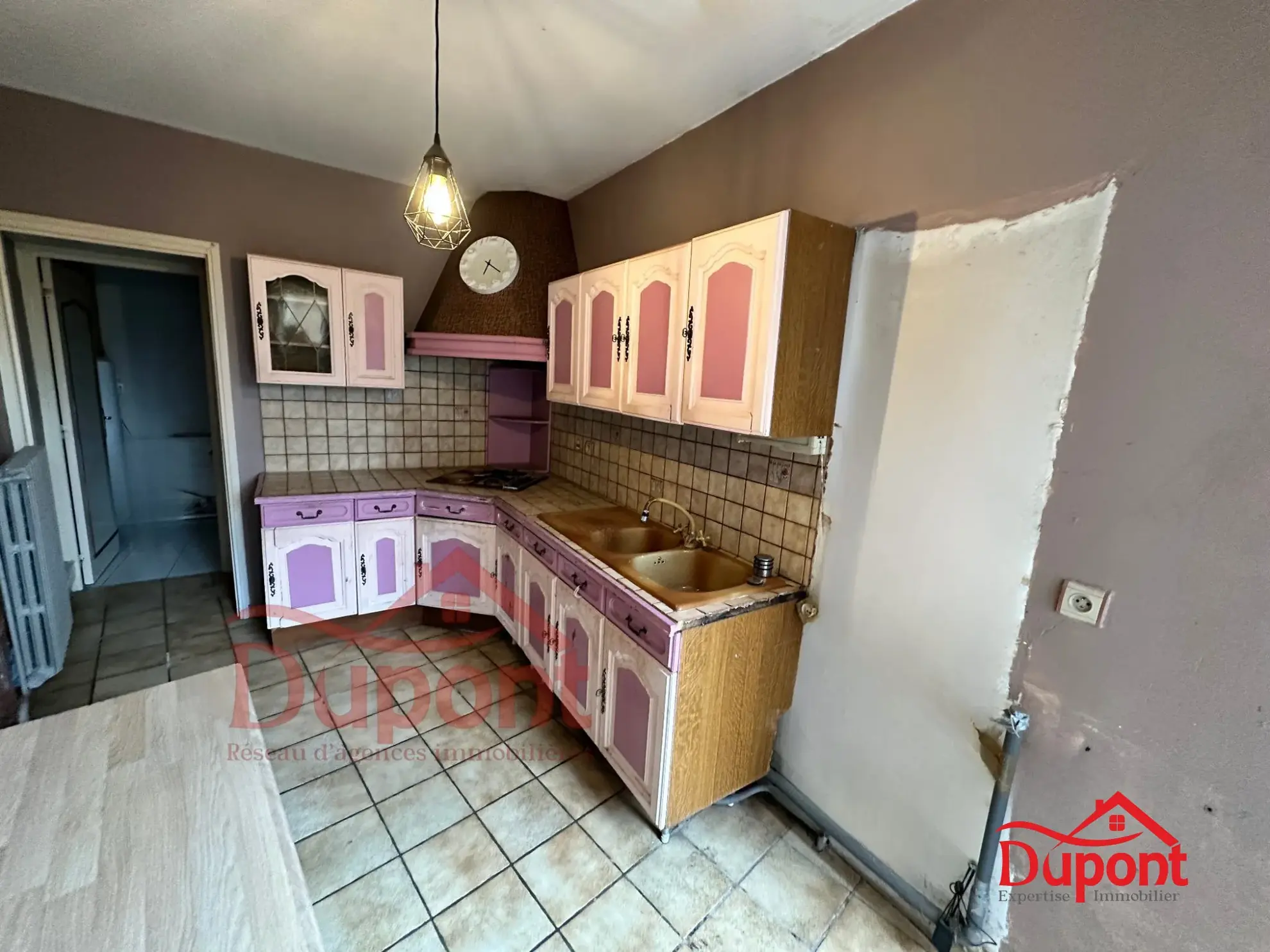 Maison semi-individuelle 3 chambres avec garage à Hautmont – Investissement idéal 