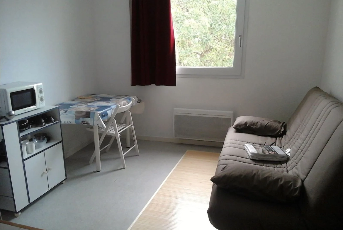 Studio meublé à vendre à Saint-Nazaire proche commodités 