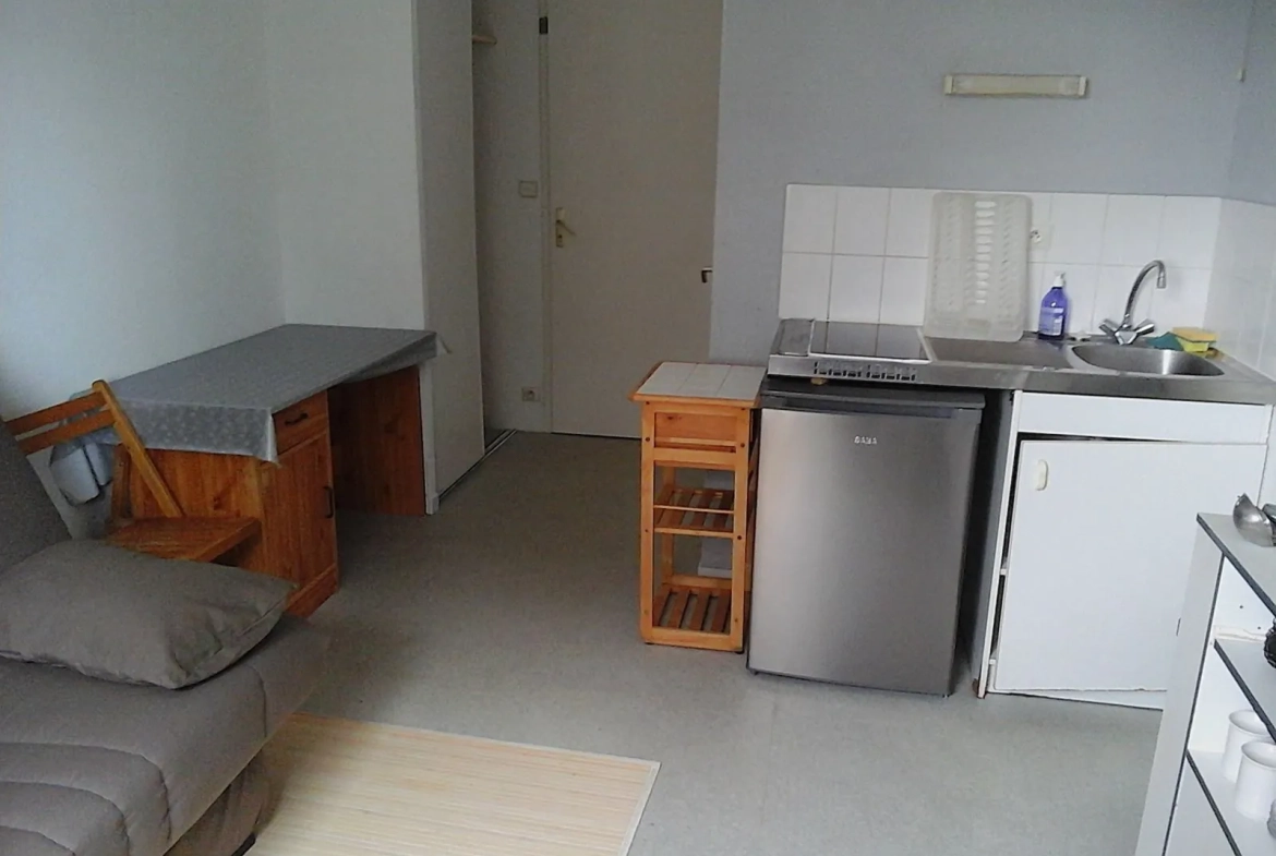 Studio meublé à vendre à Saint-Nazaire proche commodités 