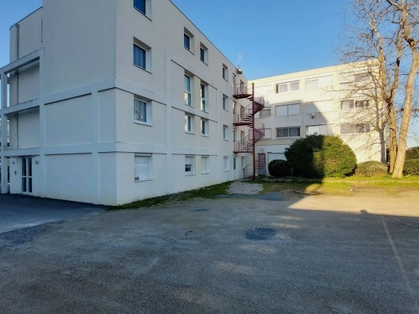 Studio meublé à vendre à Saint-Nazaire proche commodités