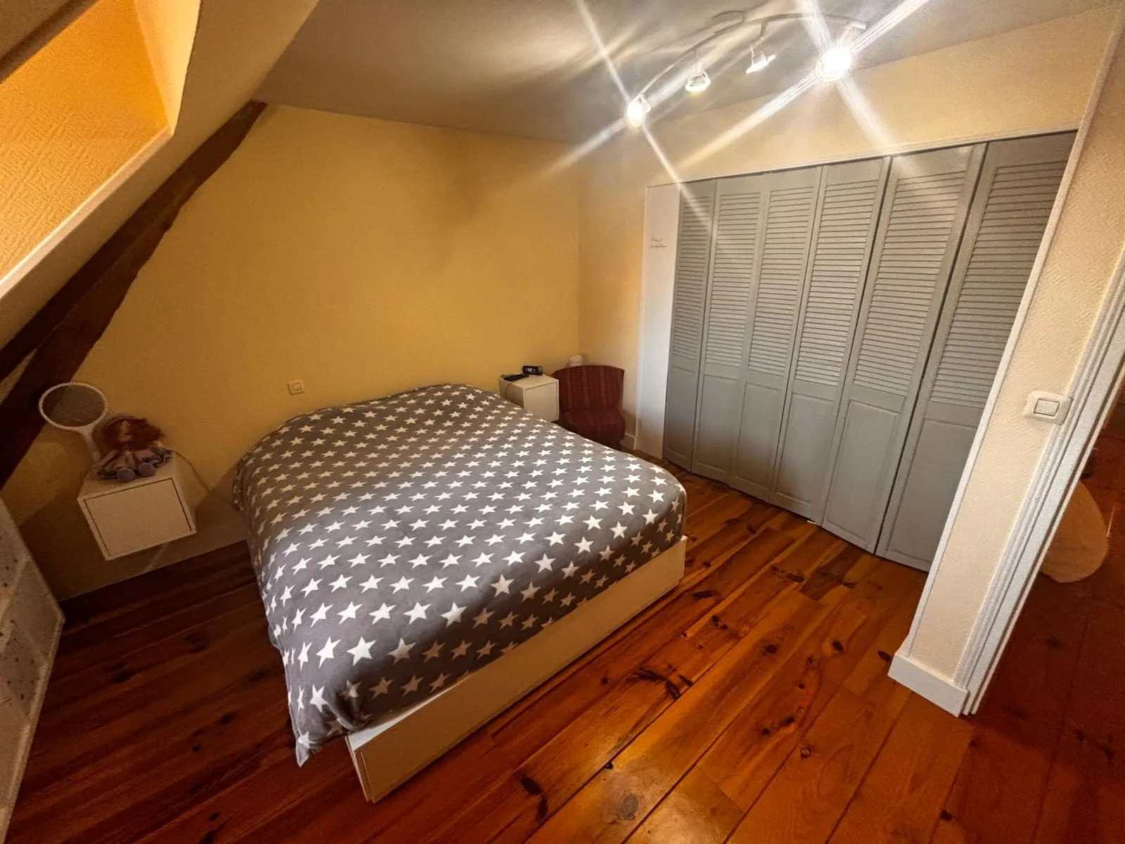 Appartement Duplex avec 3 Chambres, Cave et Parking à Migné-Auxances 