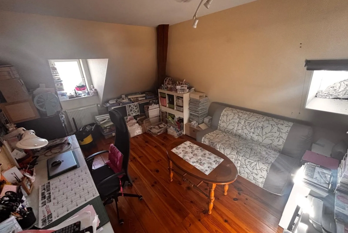 Appartement Duplex avec 3 Chambres, Cave et Parking à Migné-Auxances 