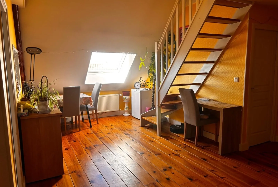 Appartement Duplex avec 3 Chambres, Cave et Parking à Migné-Auxances 