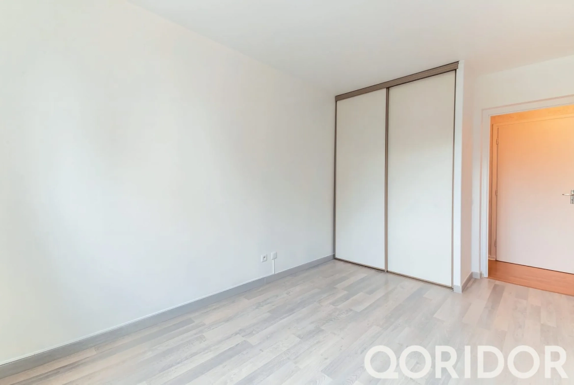 Appartement T2 de 46 m² à vendre à Lyon dans résidence sécurisée 