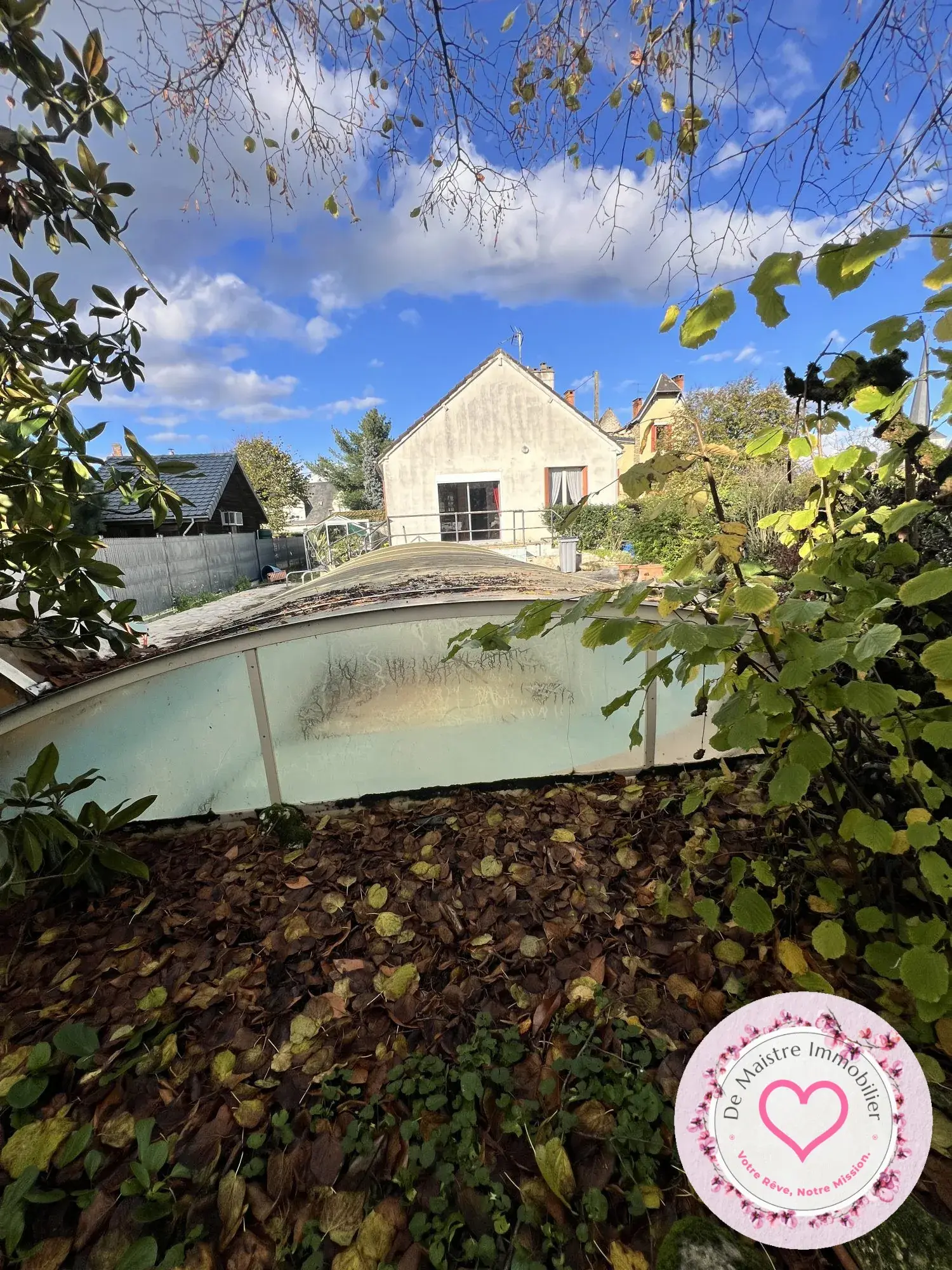 Belle maison avec jardin, piscine et serre à Sully-sur-Loire 
