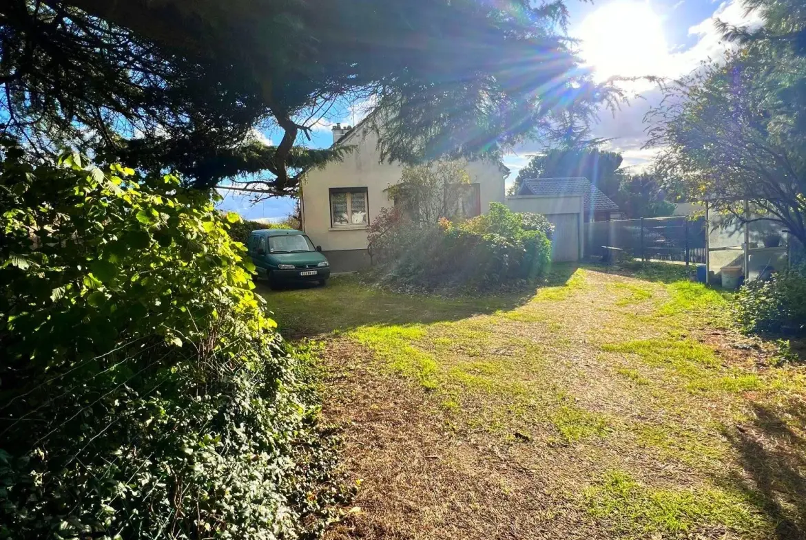 Belle maison avec jardin, piscine et serre à Sully-sur-Loire 