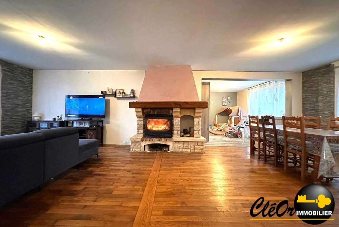 Maison à vendre à Montagny-lès-Seurre avec grand terrain et potentiel d'aménagement 