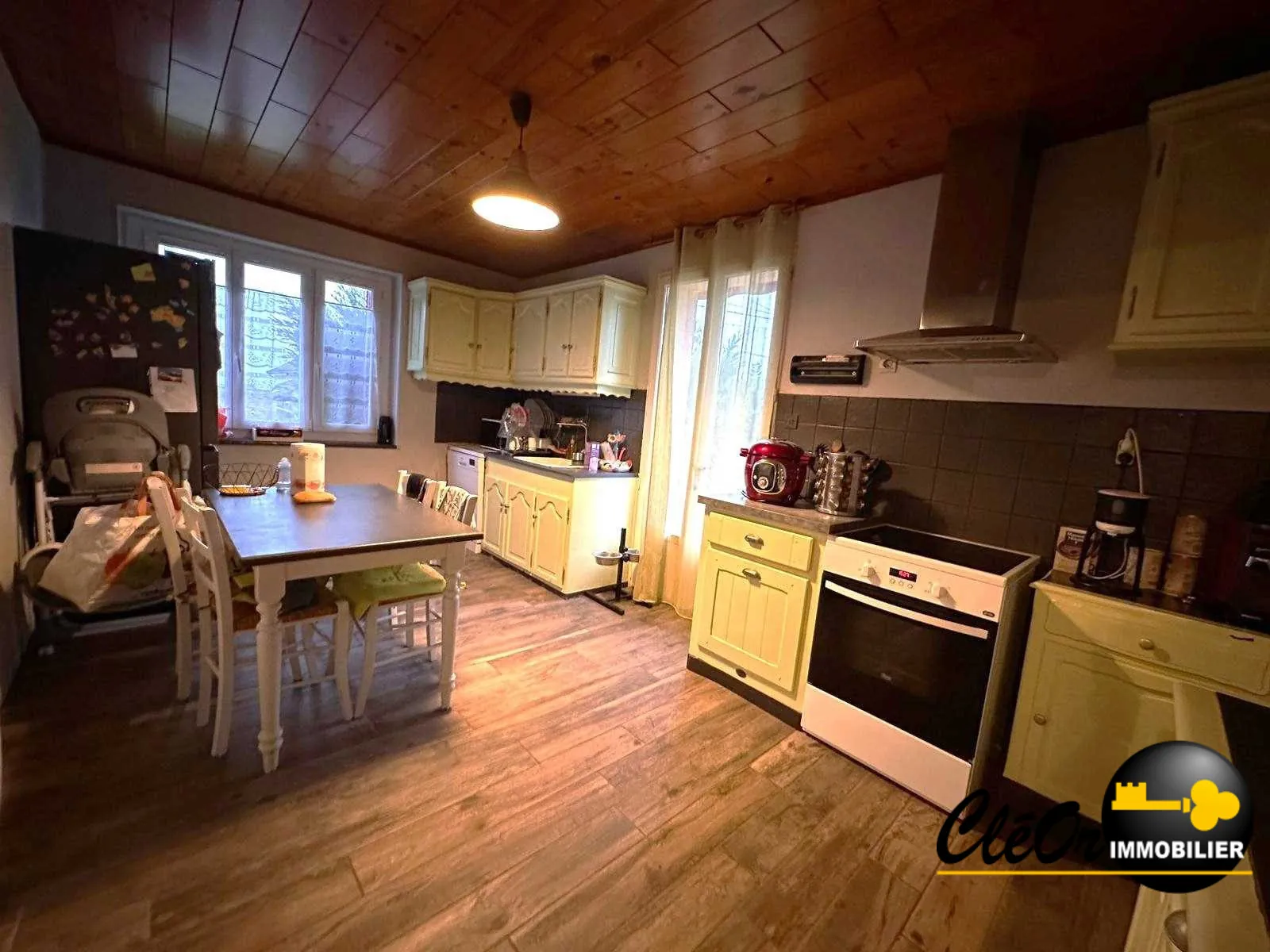 Maison à vendre à Montagny-lès-Seurre avec grand terrain et potentiel d'aménagement 