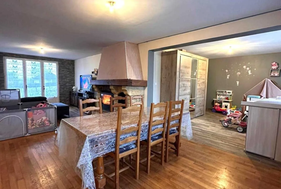 Maison à vendre à Montagny-lès-Seurre avec grand terrain et potentiel d'aménagement 