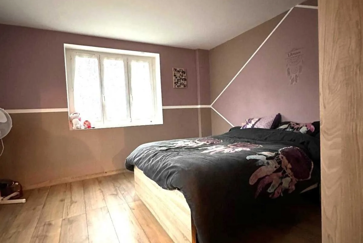 Maison à vendre à Montagny-lès-Seurre avec grand terrain et potentiel d'aménagement 