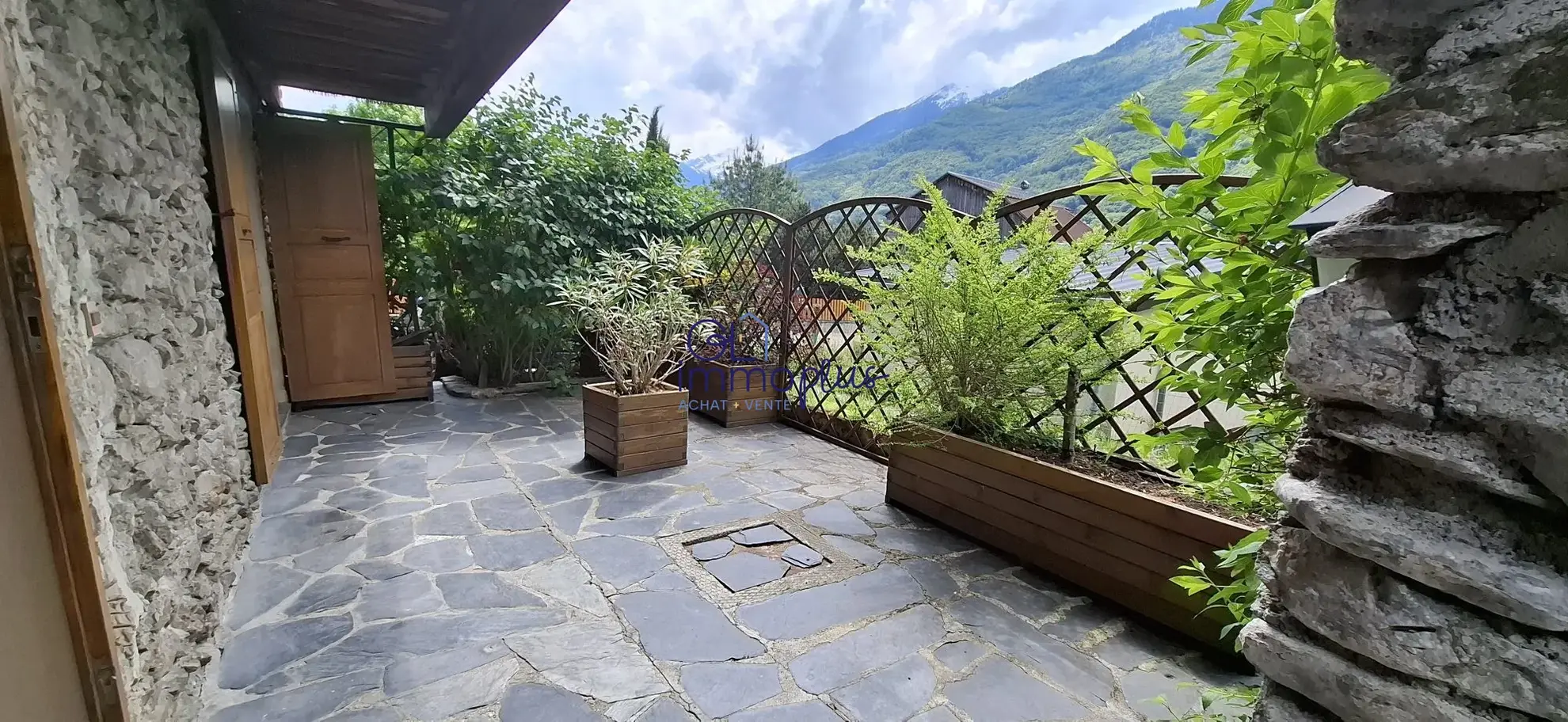Appartement T3 en Rez-de-Jardin avec Jardin à Tours en Savoie 