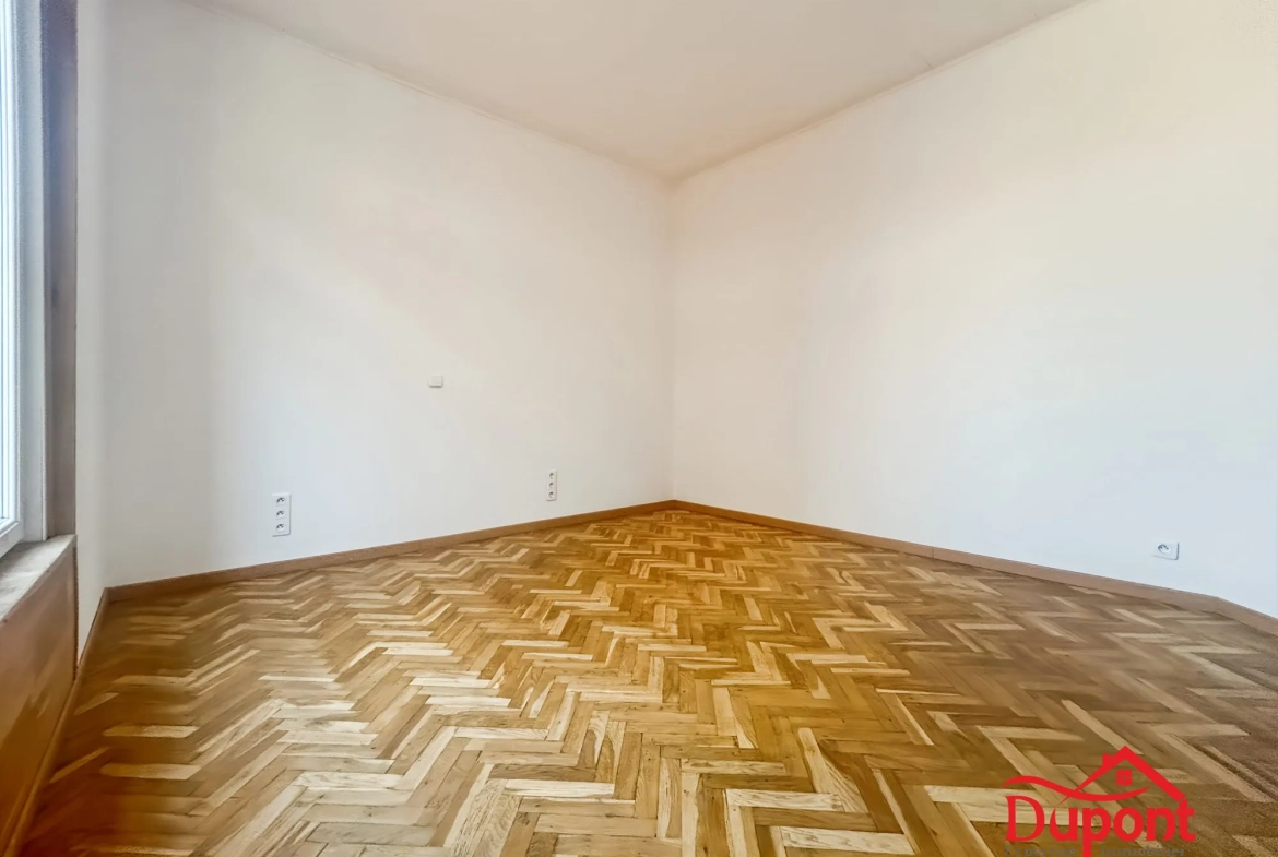 Maison individuelle de 70 m² avec grand terrain à Pleaux 