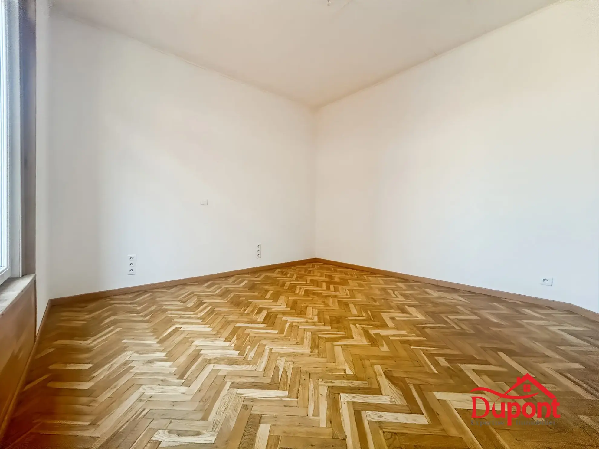 Maison individuelle de 70 m² avec grand terrain à Pleaux 