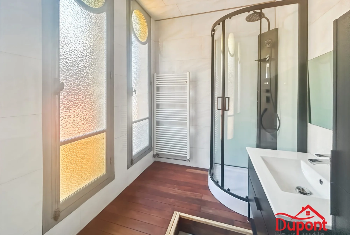 Maison individuelle de 70 m² avec grand terrain à Pleaux 