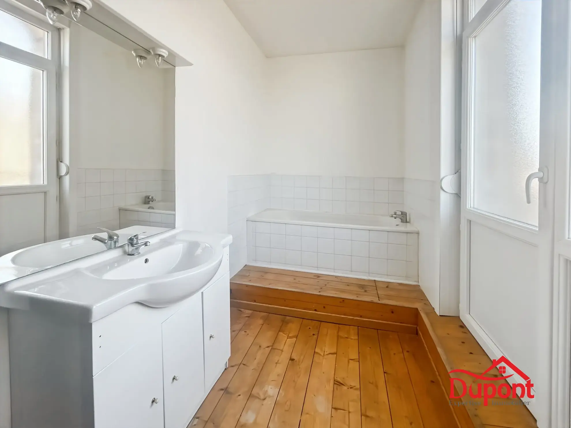 Maison individuelle de 70 m² avec grand terrain à Pleaux 