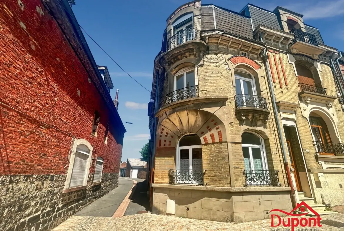 Maison individuelle de 70 m² avec grand terrain à Pleaux 