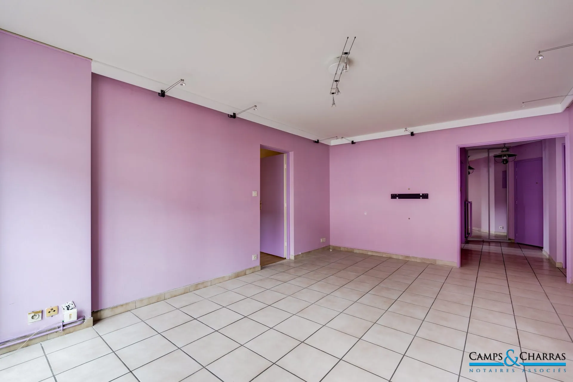 Appartement T4 à vendre à Toulouse Croix-Daurade – 75 m², 3 chambres, parking, proche commodités 