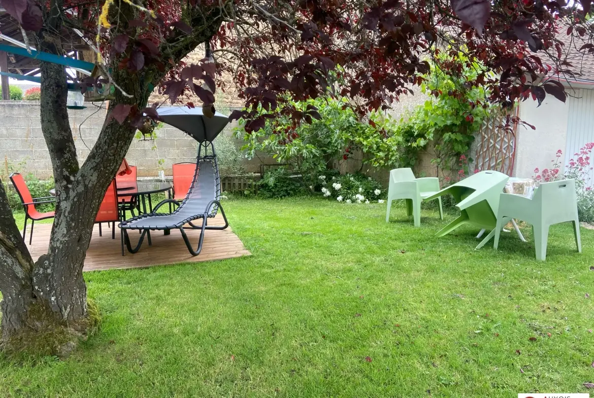 Maison à 3 km de Semur-en-Auxois avec jardin, garage, terrasse et pièce aménageable 