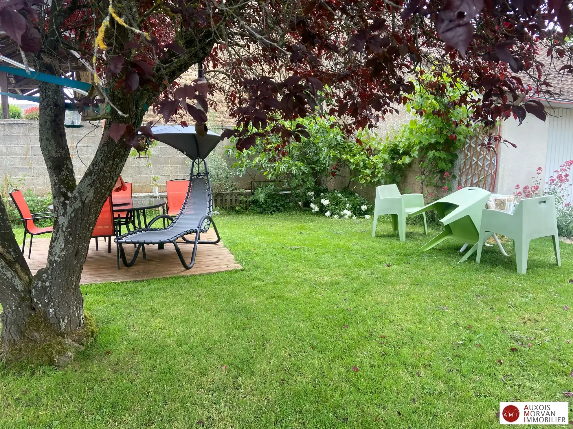 Maison à 3 km de Semur-en-Auxois avec jardin, garage, terrasse et pièce aménageable 
