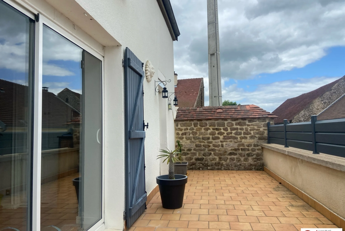 Maison à 3 km de Semur-en-Auxois avec jardin, garage, terrasse et pièce aménageable 
