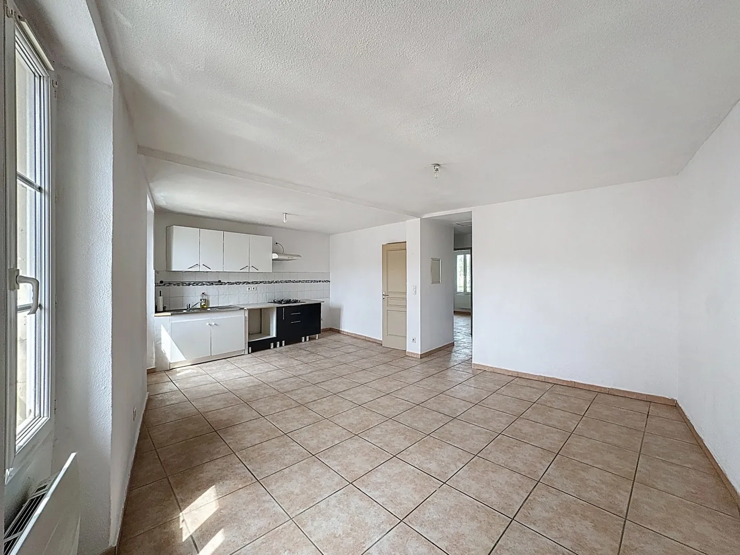 Appartement traversant 3 pièces avec vue sur Sainte-Victoire à Trets 