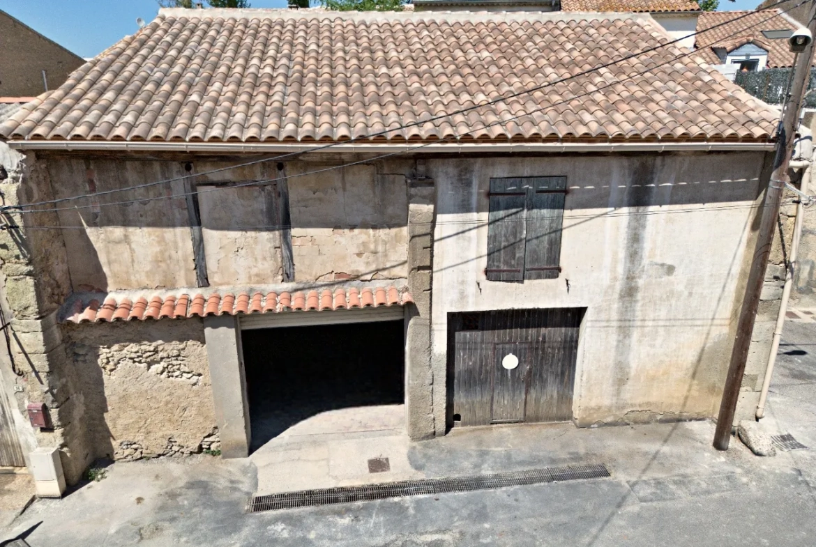 Grange à rénover avec toiture neuve à Sallèles-d’Aude - Potentiel d'aménagement et grande surface 
