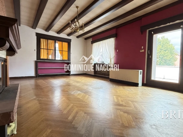 Grande maison de ville à vendre à Orschwihr avec terrasse - Projet de rénovation et potentiel d'aménagement