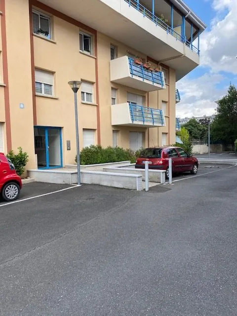Appartement T3 à vendre à Castres, résidence avec jardin et parking - idéal investisseur ou résidence principale 