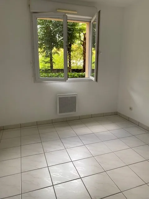 Appartement T3 à vendre à Castres, résidence avec jardin et parking - idéal investisseur ou résidence principale 