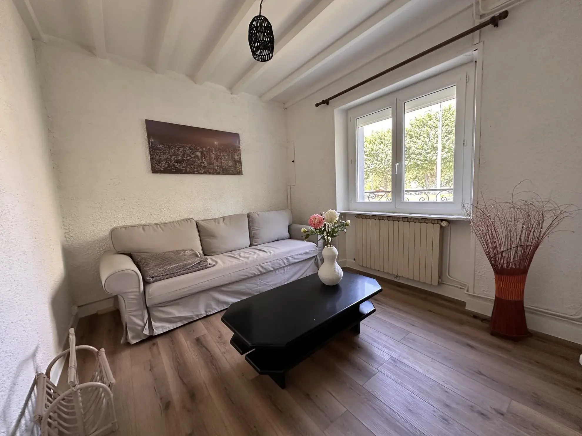 Maison à vendre à Massiac avec 4 chambres, jardin et potentiel de rénovation 