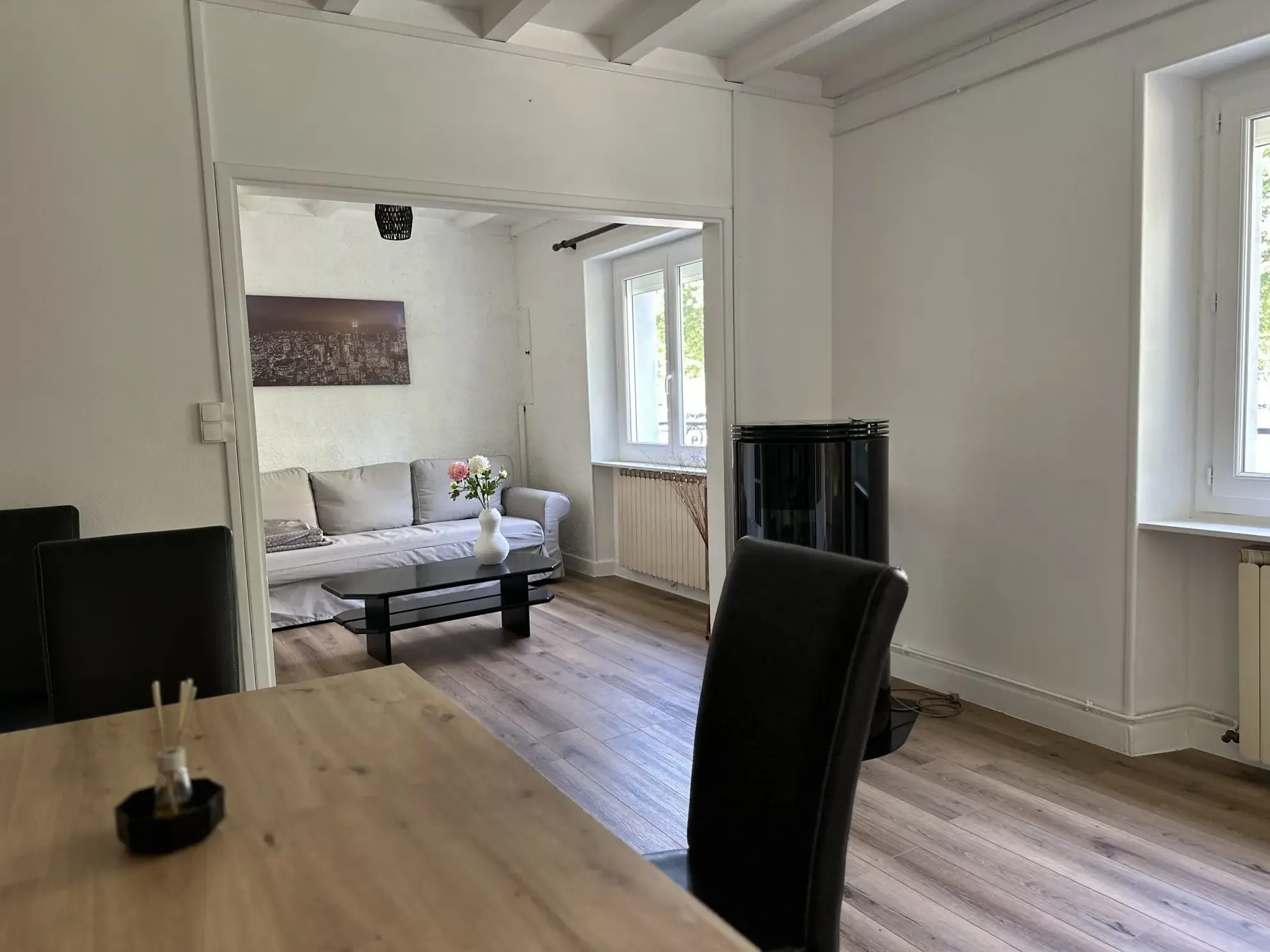 Maison à vendre à Massiac avec 4 chambres, jardin et potentiel de rénovation 