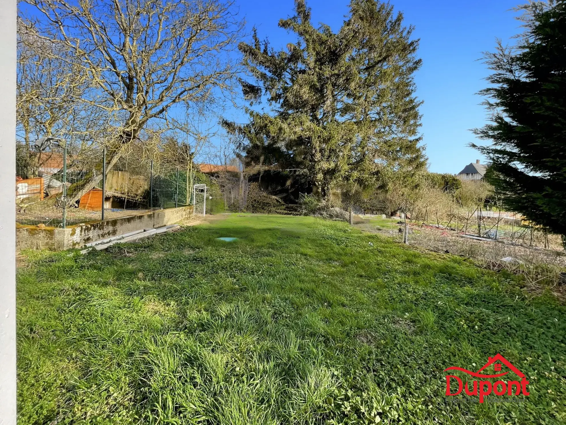 Maison individuelle à Hancourt avec 4 chambres, garage et grand jardin 