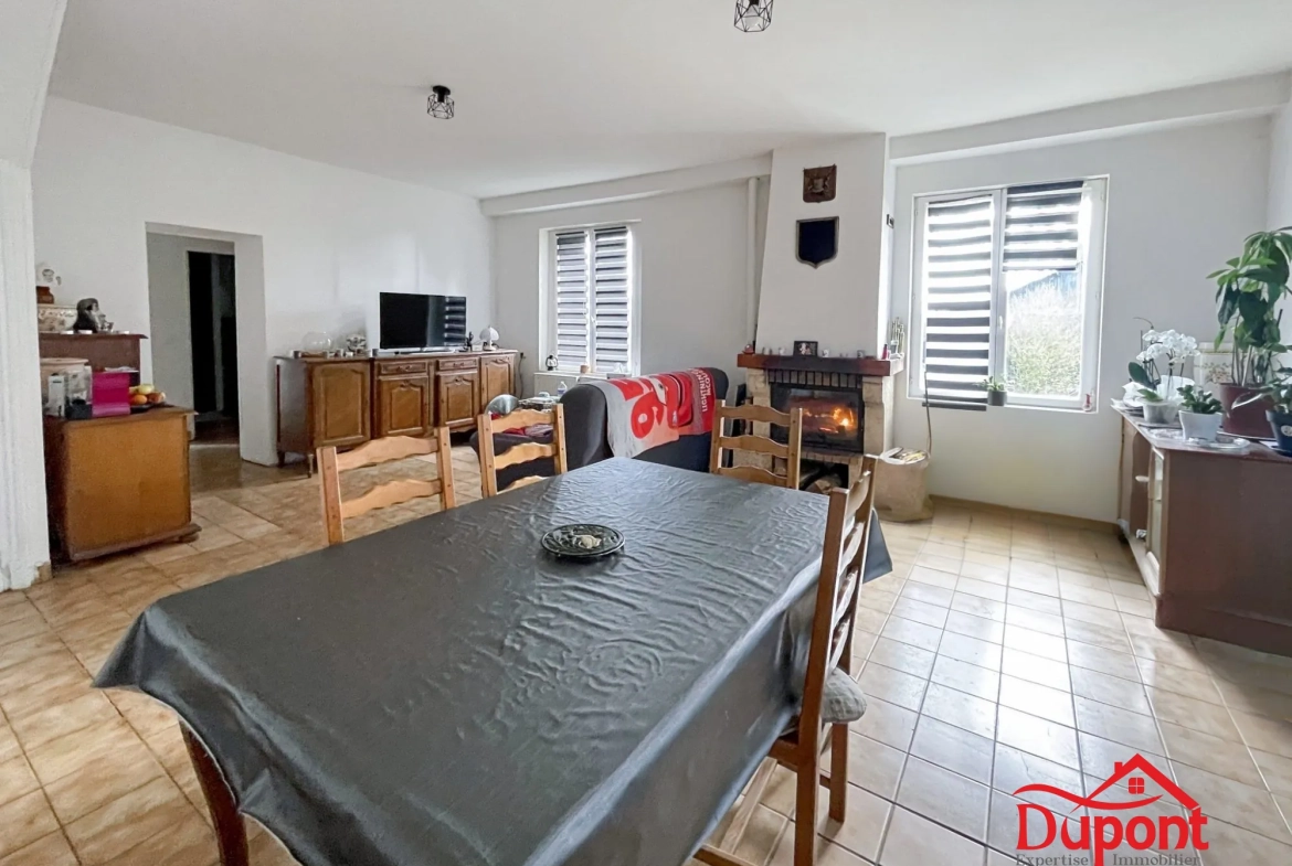 Maison individuelle à Hancourt avec 4 chambres, garage et grand jardin 