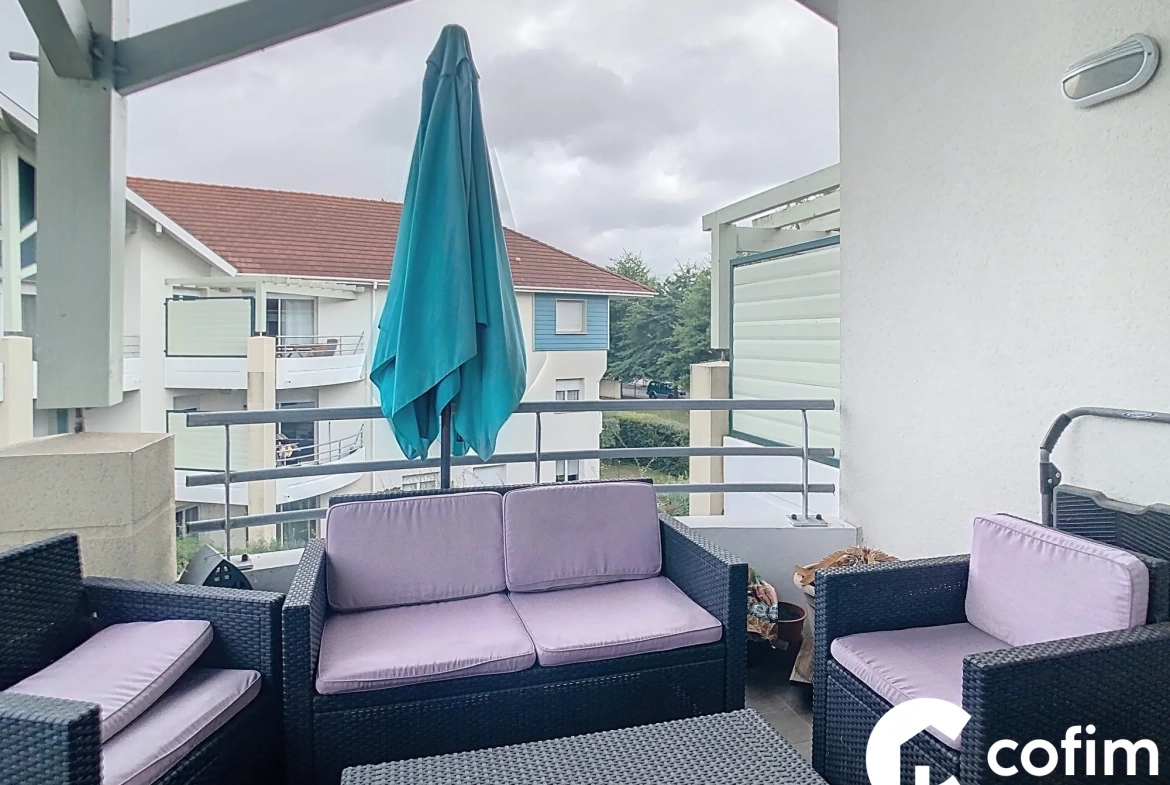Spacieux T2 à Lons avec terrasse, parking, vendu loué 