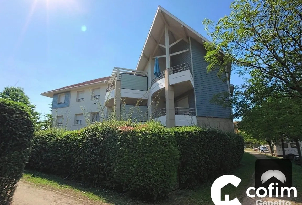 Spacieux T2 à Lons avec terrasse, parking, vendu loué 