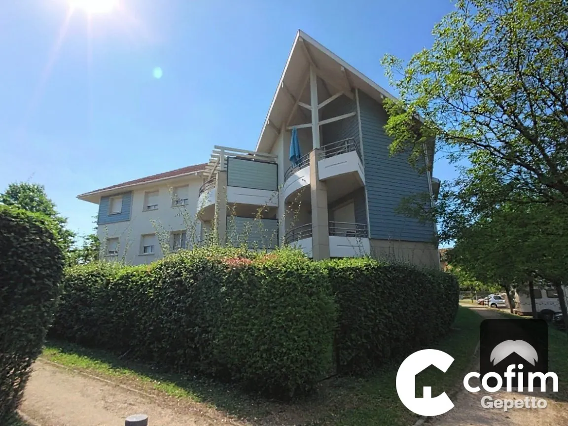 Spacieux T2 à Lons avec terrasse, parking, vendu loué 