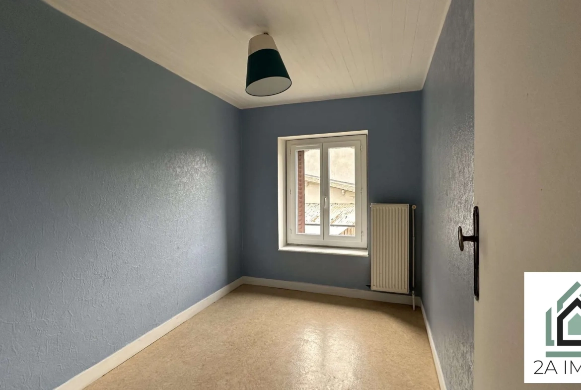 Charmante maison à Saint-Ours-les-Roches avec terrain et potentiel d'extension 