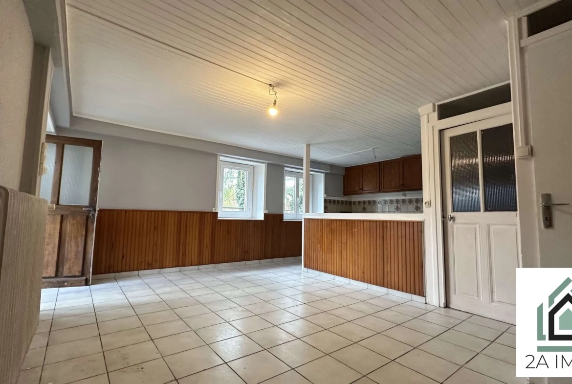 Charmante maison à Saint-Ours-les-Roches avec terrain et potentiel d'extension 