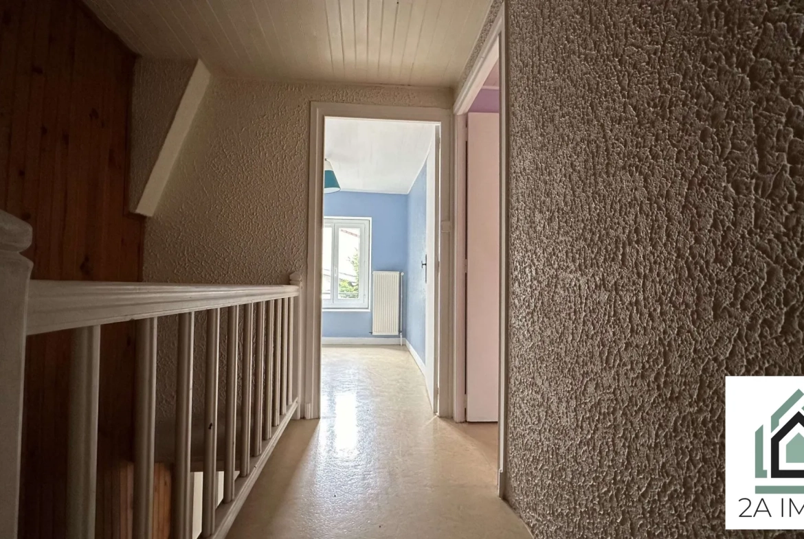 Charmante maison à Saint-Ours-les-Roches avec terrain et potentiel d'extension 