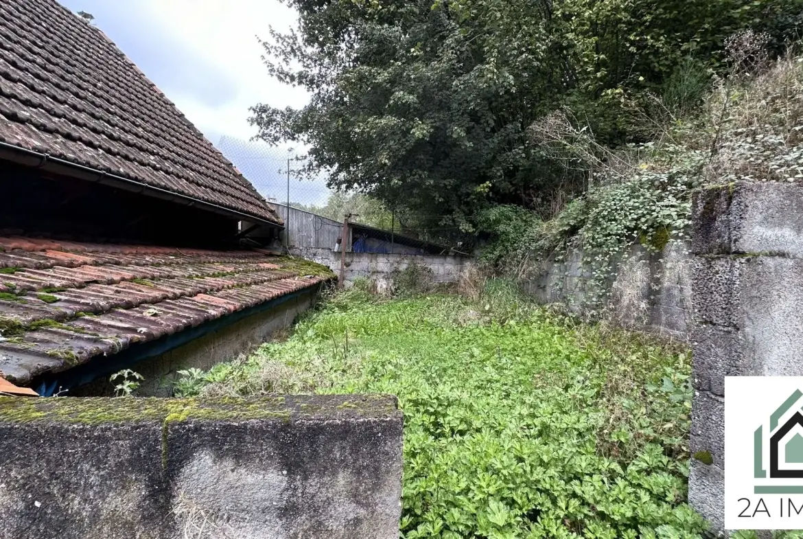 Charmante maison à Saint-Ours-les-Roches avec terrain et potentiel d'extension 