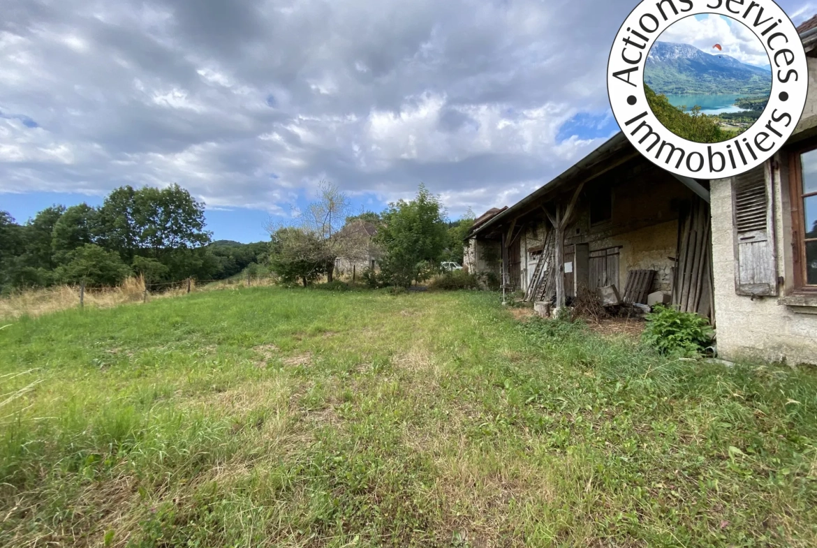 Maison en pierre avec dépendances et vue dégagée à Saint-Maurice de R. 