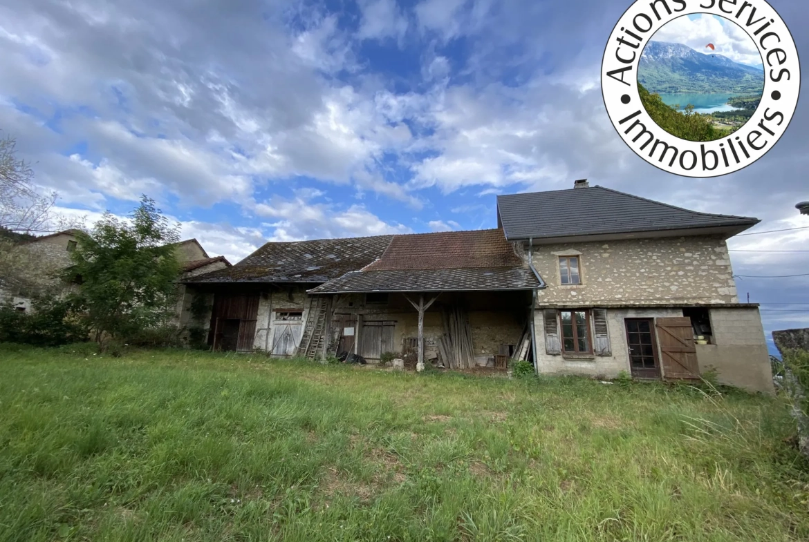 Maison en pierre avec dépendances et vue dégagée à Saint-Maurice de R. 