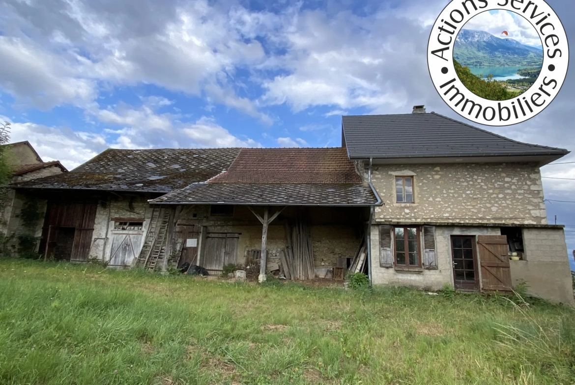 Maison en pierre avec dépendances et vue dégagée à Saint-Maurice de R. 