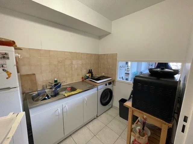 Appartement T2 à vendre à Rennes avec garage, cave et vue agréable 