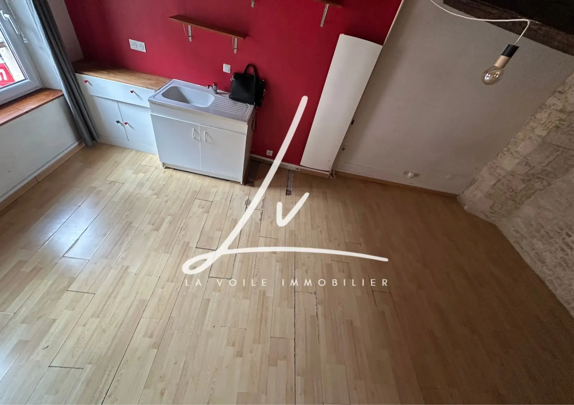 Appartement F1 bis à vendre à Caen, dernier étage, hypercentre 