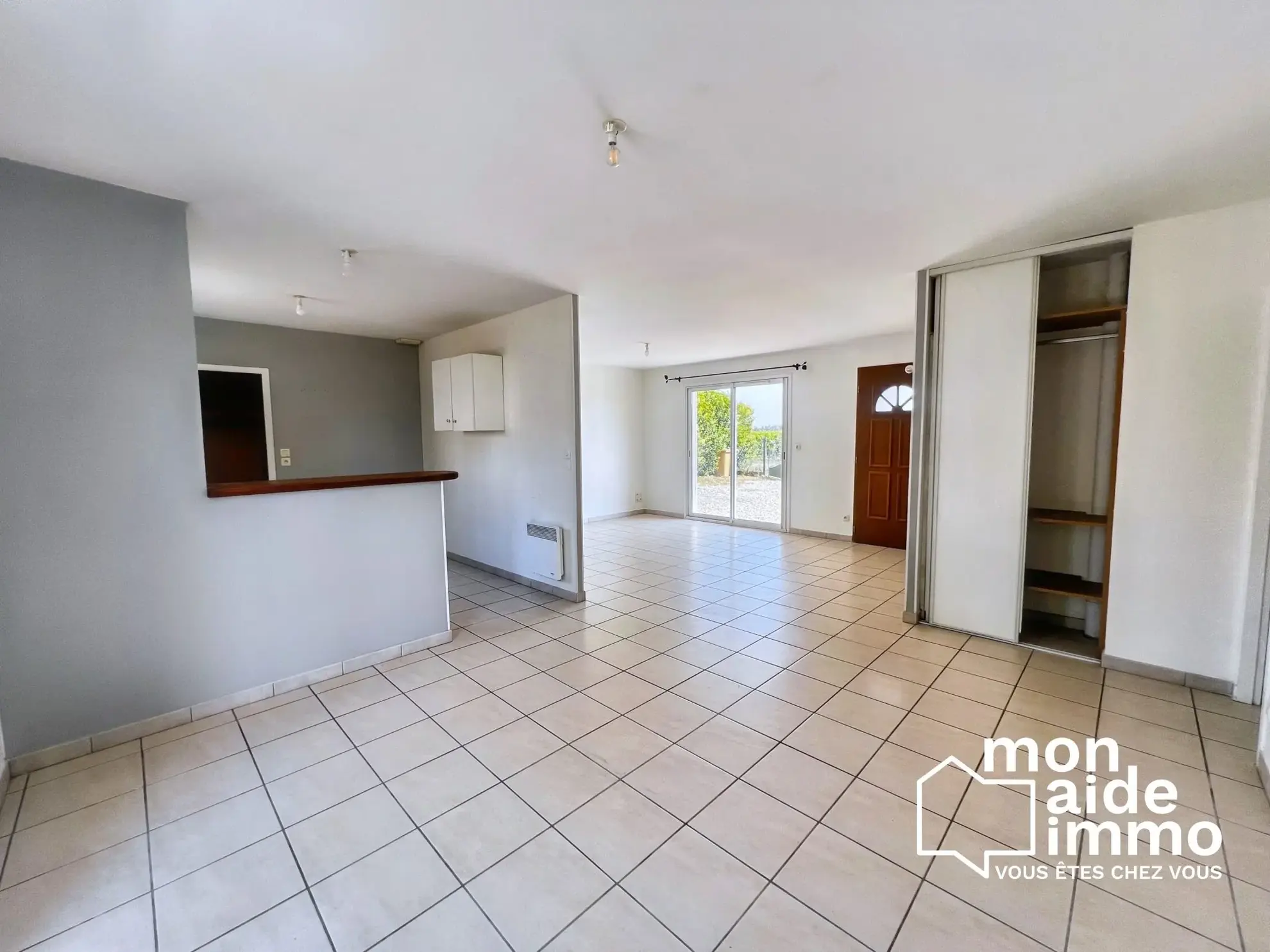 Maison plain-pied 3 chambres avec garage et jardin à Montagne 